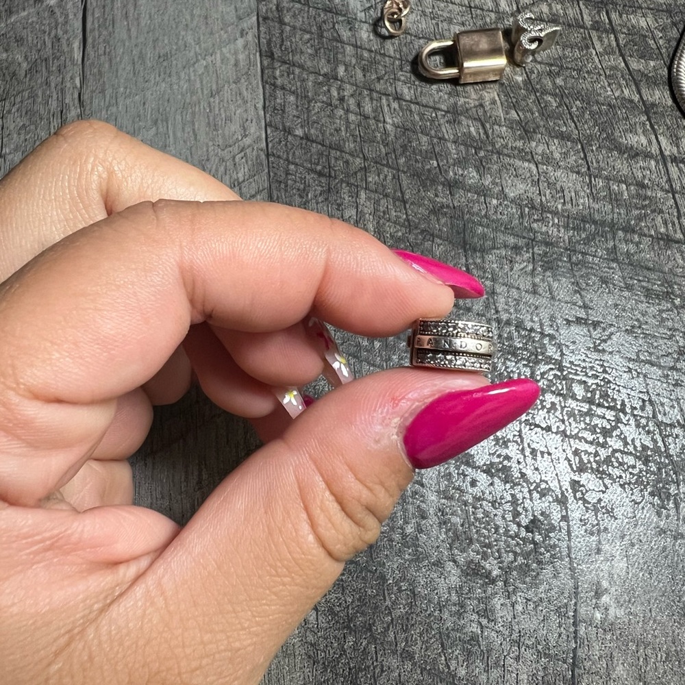 Pandora Sparkling Pavé Lines & Logo Clip Charm